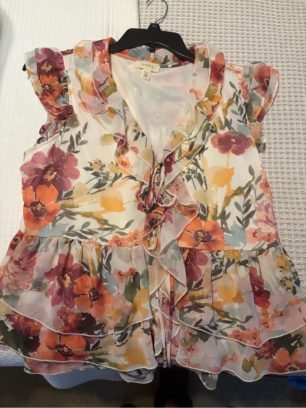Romantic Ruffle Floral Sleeveless Top - Multicolor